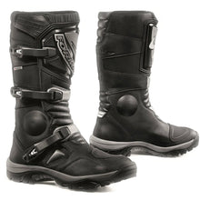 Load image into Gallery viewer, Forma : 42 : Adventure Boots : Black : Waterproof