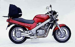 Honda NTV 650 Revere