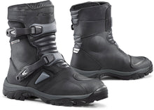 Load image into Gallery viewer, Forma Adventure Low Dry Boots Black