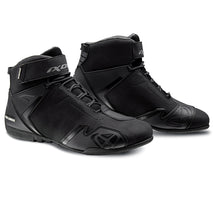 Load image into Gallery viewer, Ixon Gambler Waterproof Boots - Black
