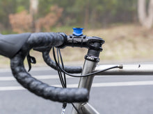 Load image into Gallery viewer, Quad Lock - Handlebar Stem Mount : Bicycle